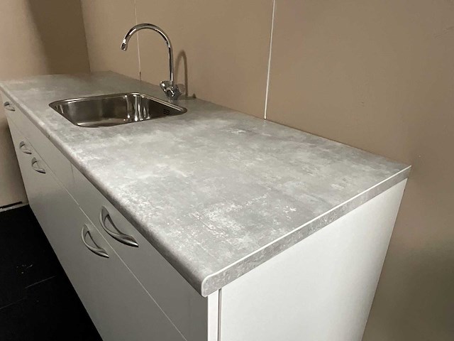 Bribus keuken - 170cm v.v. postform werkblad v.v. spoelbak, kleur w300 wit (nieuw in doos) - afbeelding 6 van  11