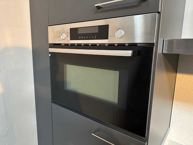 Bribus keuken - 304cm v.v. bosch inbouwapparatuur, composiet werkblad, kleur u1233 grafiet (nieuw in doos) - afbeelding 2 van  2