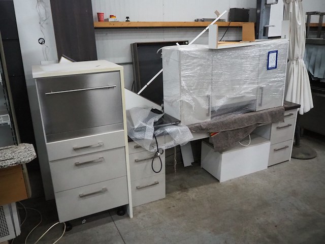 Bribus - afbeelding 16 van  16