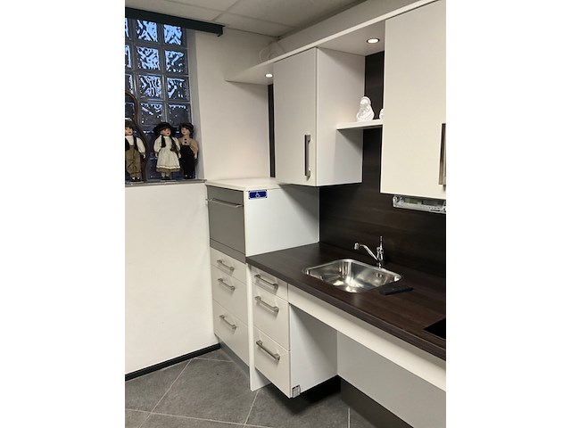 Bribus - afbeelding 4 van  16