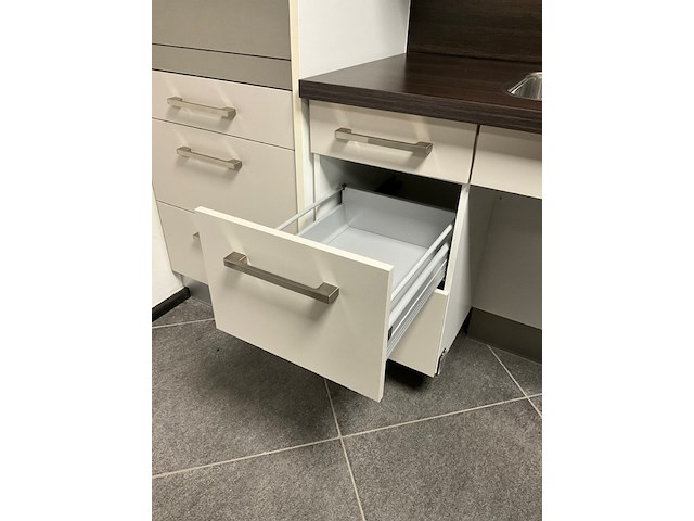 Bribus - afbeelding 6 van  16