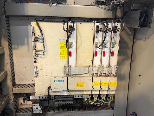 Bridgeport - vmc 1500 portal - portal milling machine - 1999 - afbeelding 18 van  19