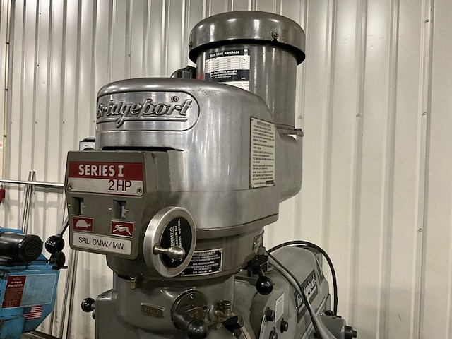 Bridgeport serie 1 handmatige verticale freesmachine - afbeelding 12 van  25