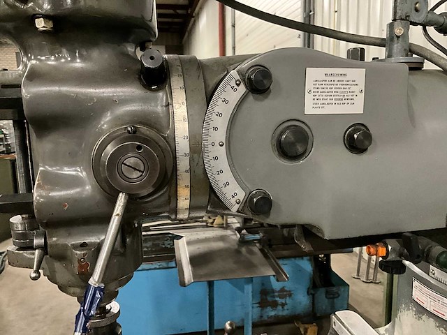 Bridgeport serie 1 handmatige verticale freesmachine - afbeelding 20 van  25