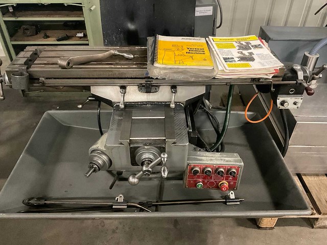 Bridgeport serie 1 handmatige verticale freesmachine - afbeelding 22 van  25