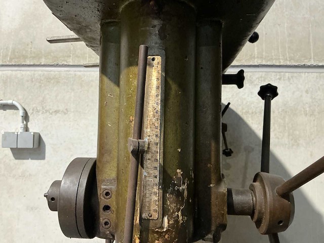 Bridgeport series i round ram kolomboormachine - afbeelding 4 van  7