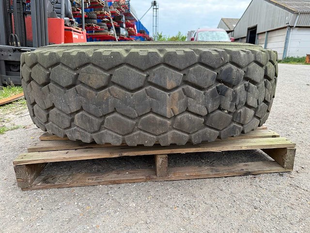 Bridgestone - band 14.00r24 - afbeelding 10 van  10
