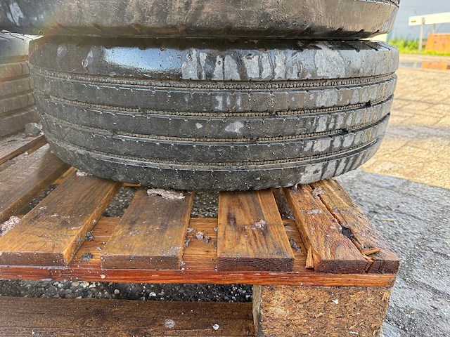 Bridgestone - band 205/65r17.5 (5x) - afbeelding 7 van  20