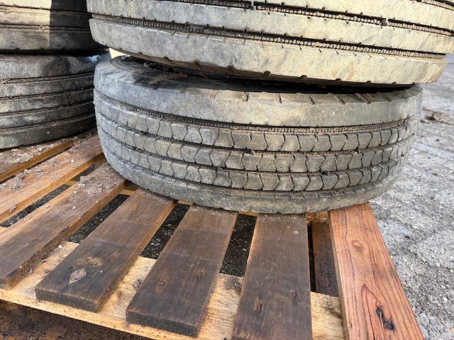 Bridgestone - band 205/65r17.5 (5x) - afbeelding 13 van  20