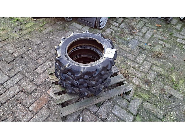 Bridgestone - minitractorband 5x12 - overige agrarisch - afbeelding 1 van  4