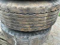 Bridgestone - r164 - truck tyre (2x) - afbeelding 2 van  11