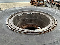 Bridgestone 18.00r25 volrubber industrie band met velg (4x) - afbeelding 3 van  8