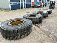 Bridgestone 21.00 r35 band met velg (4x) - afbeelding 21 van  26