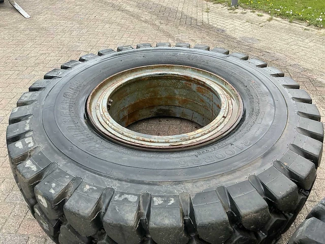 Bridgestone 21.00 r35 wiel/velg (4x) - afbeelding 3 van  8