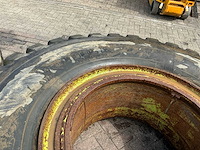 Bridgestone 24.99r35 band met velg (4x) - afbeelding 3 van  21