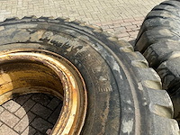 Bridgestone 24.99r35 band met velg (4x) - afbeelding 7 van  21