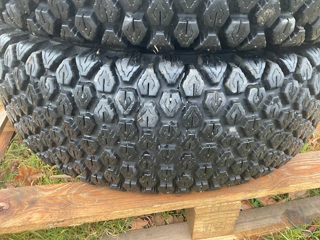 Bridgestone ag mower band met velg (2x) - afbeelding 4 van  5