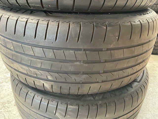 Bridgestone alenza autoband op velg, 20”, audi etron (4x) - afbeelding 6 van  7