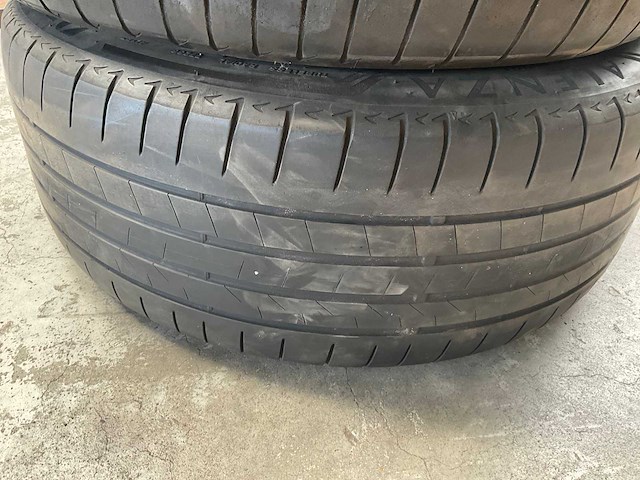 Bridgestone alenza autoband op velg, 20”, audi etron (4x) - afbeelding 2 van  7