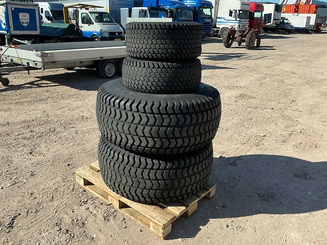 Bridgestone / bkt band, wiel en velg (4x) - afbeelding 1 van  7