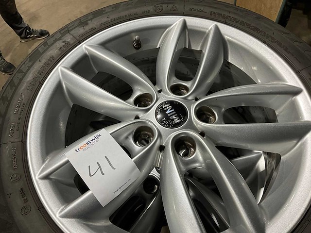 Bridgestone blizzak lm-25 205/55r17 autoband - afbeelding 5 van  10