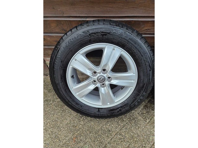 Bridgestone blizzak lm005, opel mokka, autoband met velg (4x) - afbeelding 1 van  5