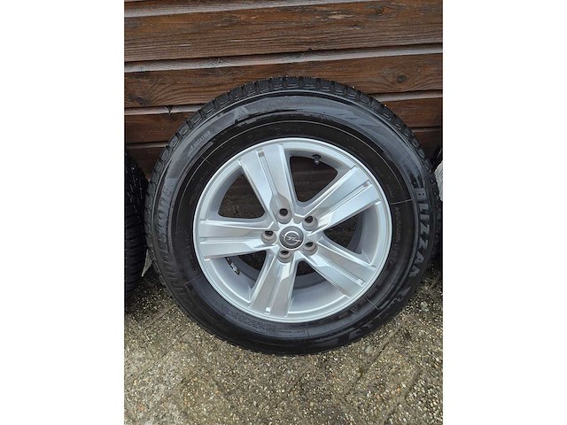 Bridgestone blizzak lm005, opel mokka, autoband met velg (4x) - afbeelding 2 van  5