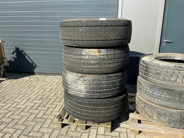 Bridgestone duravis bandenset - afbeelding 1 van  6