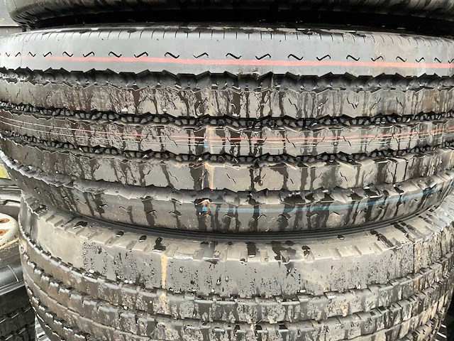 Bridgestone r294 vrachtwagenband (6x) - afbeelding 4 van  9