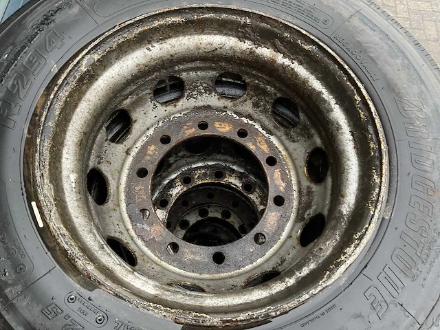 Bridgestone r294 vrachtwagenband (6x) - afbeelding 9 van  9