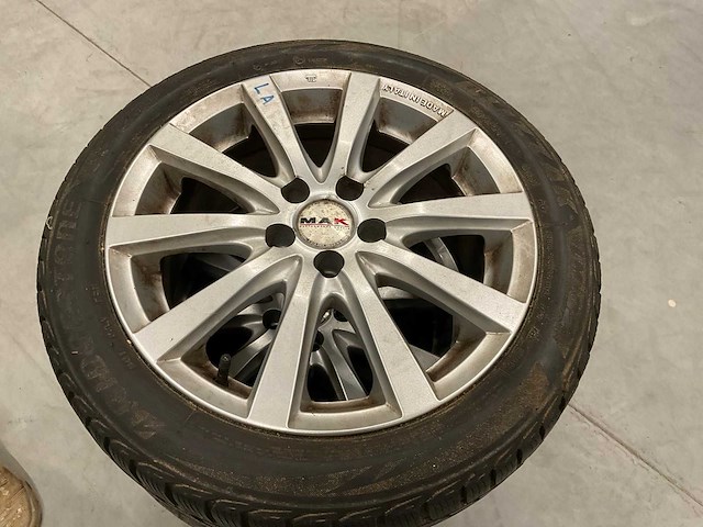 Bridgestone winterbanden (195/50r16 4x) - afbeelding 2 van  3
