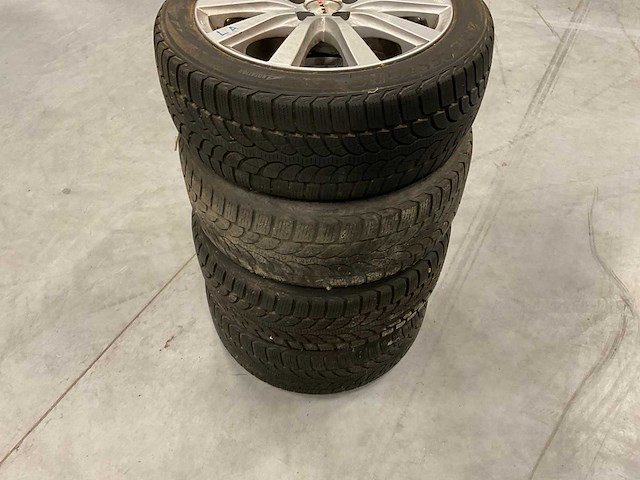 Bridgestone winterbanden (195/50r16 4x) - afbeelding 2 van  2
