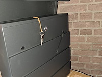 Brievenbus en pakketbus - afbeelding 3 van  5