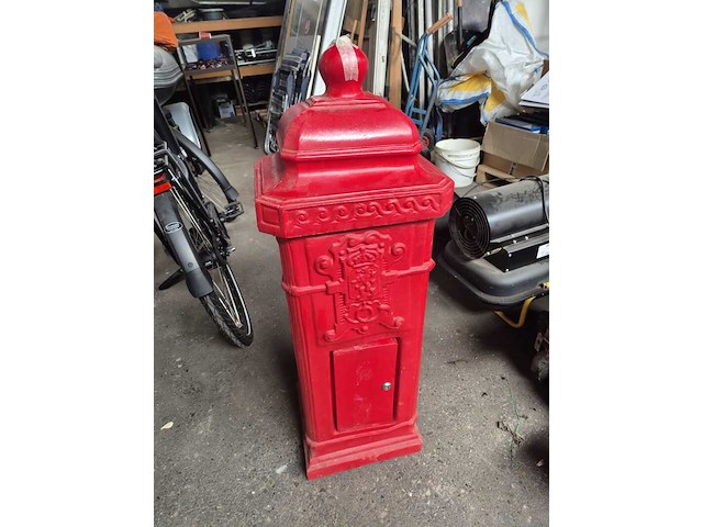 Brievenbus, rood - afbeelding 1 van  2