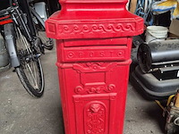 Brievenbus, rood - afbeelding 2 van  2