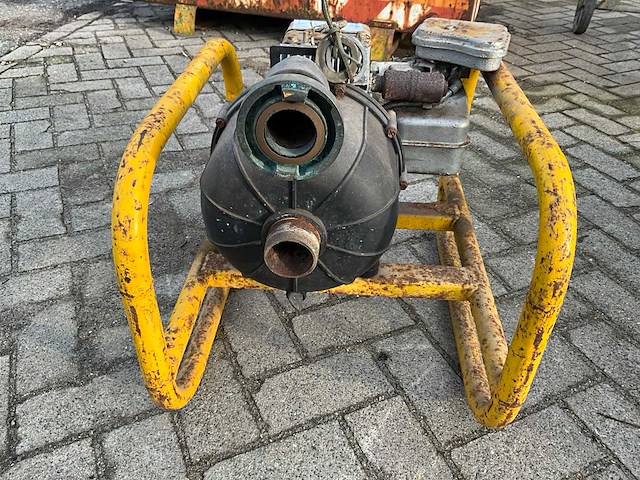 Briggs&stratton vuilwaterpomp - afbeelding 4 van  5