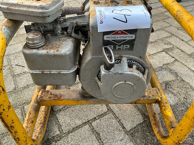 Briggs&stratton vuilwaterpomp - afbeelding 5 van  5