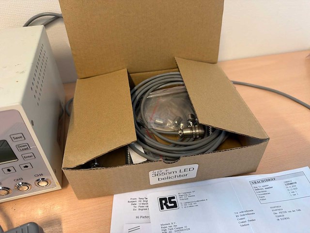 Brightek 365nm uv led belichtingssysteem 4-kanaals controller met voetpedaal - afbeelding 4 van  5
