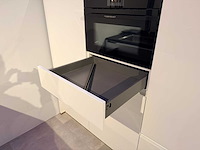 Brigitte - showroomkeuken met apparatuur - afbeelding 10 van  25