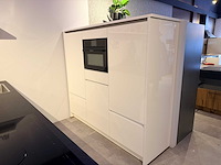 Brigitte - showroomkeuken met apparatuur - afbeelding 2 van  12