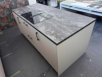 Brigitte - showroomkeuken met apparatuur - afbeelding 7 van  13