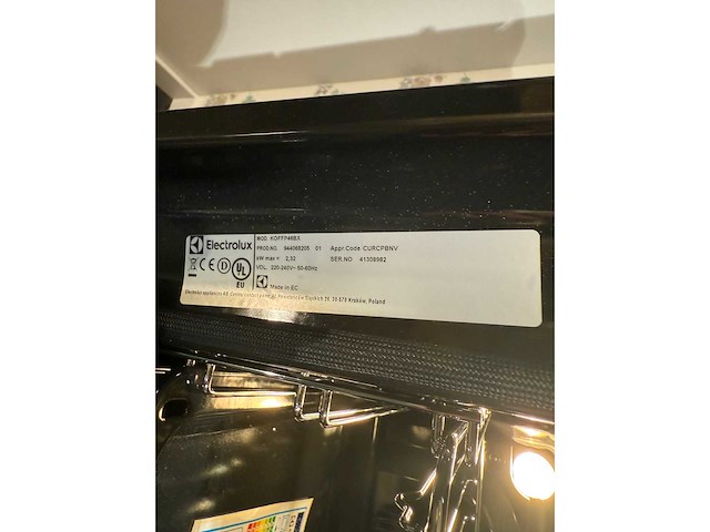 Brigitte - showroomkeuken met electrolux apparatuur - afbeelding 8 van  39