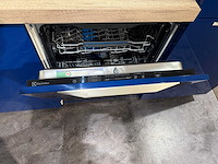 Brigitte - showroomkeuken met electrolux apparatuur - afbeelding 10 van  39