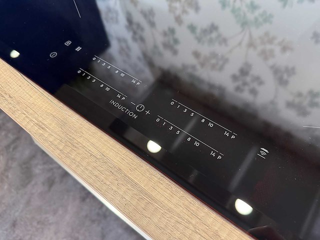 Brigitte - showroomkeuken met electrolux apparatuur - afbeelding 20 van  39