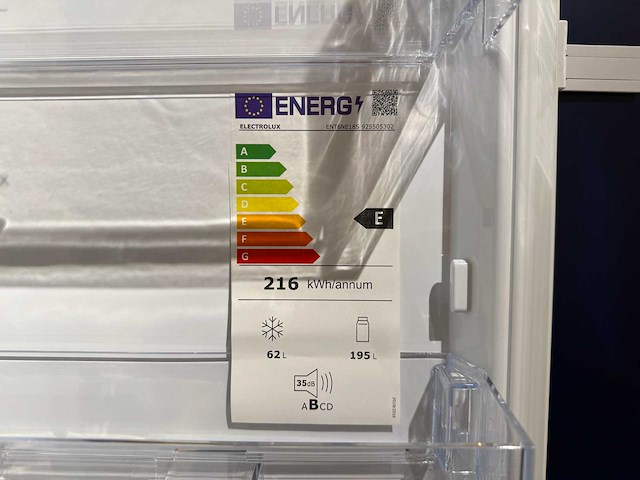 Brigitte - showroomkeuken met electrolux apparatuur - afbeelding 10 van  18