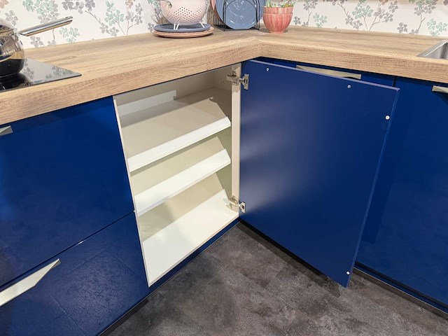 Brigitte - showroomkeuken - afbeelding 34 van  38