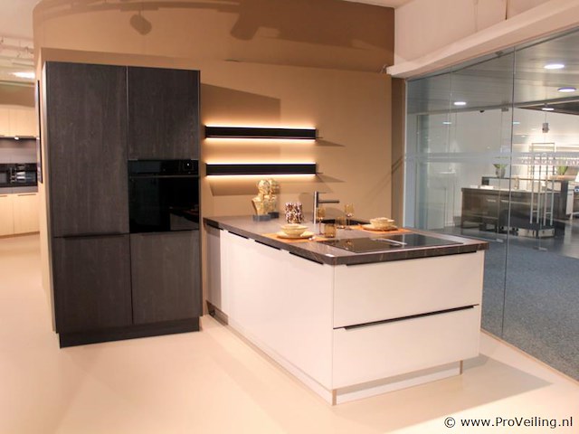 Brigitte eilandkeuken met apparatenwand oxford / calas - afbeelding 12 van  36