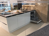 Brigitte eilandkeuken met apparatenwand oxford / calas - afbeelding 31 van  36