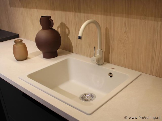 Brigitte eilandkeuken met apparatenwand - afbeelding 21 van  54