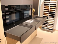 Brigitte eilandkeuken met apparatenwand - afbeelding 41 van  54